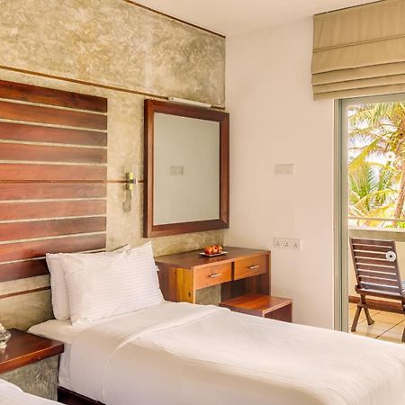 Jetwing Sea Hotel Negombo Exterior photo