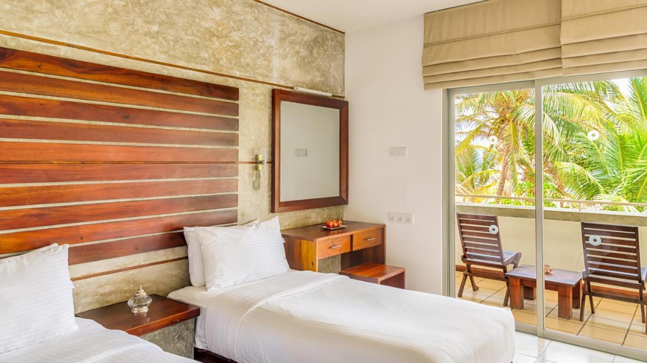 Jetwing Sea Hotel Negombo Exterior photo